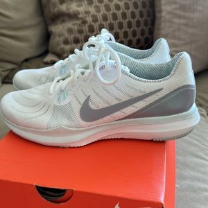 Nike in-season TR 7 Reflect sneakers